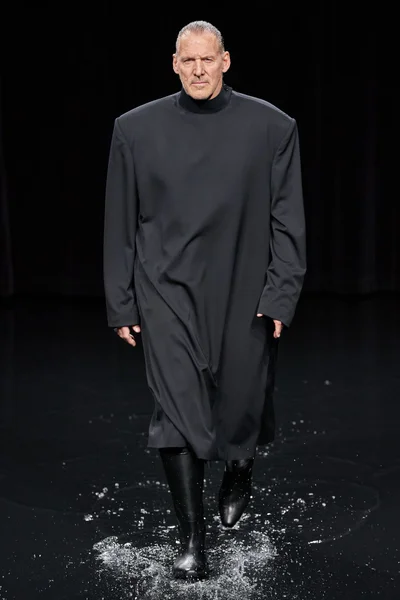 Look 22